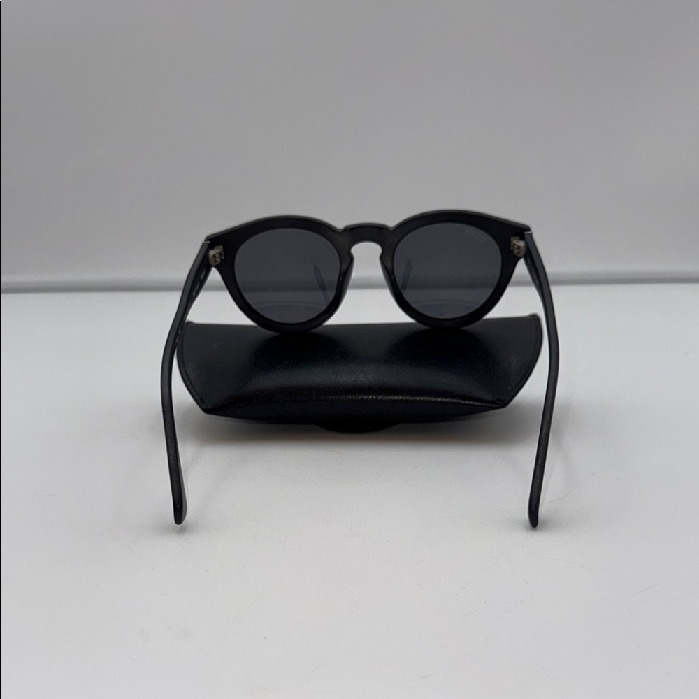 Diff Designer Round Sunglasses With Case - image 5